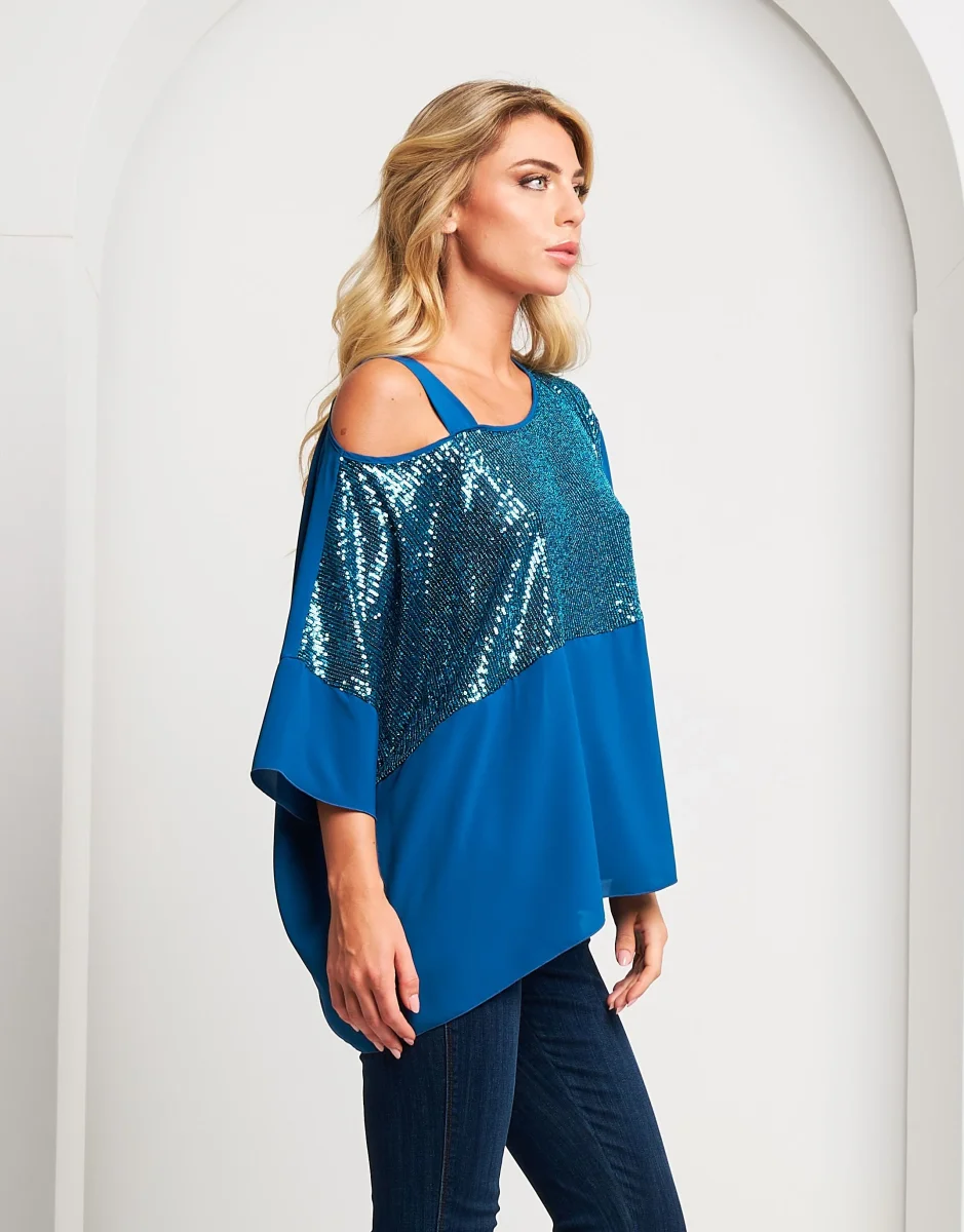 Poncho asimmetrico pavone con paillettes - immagine 4