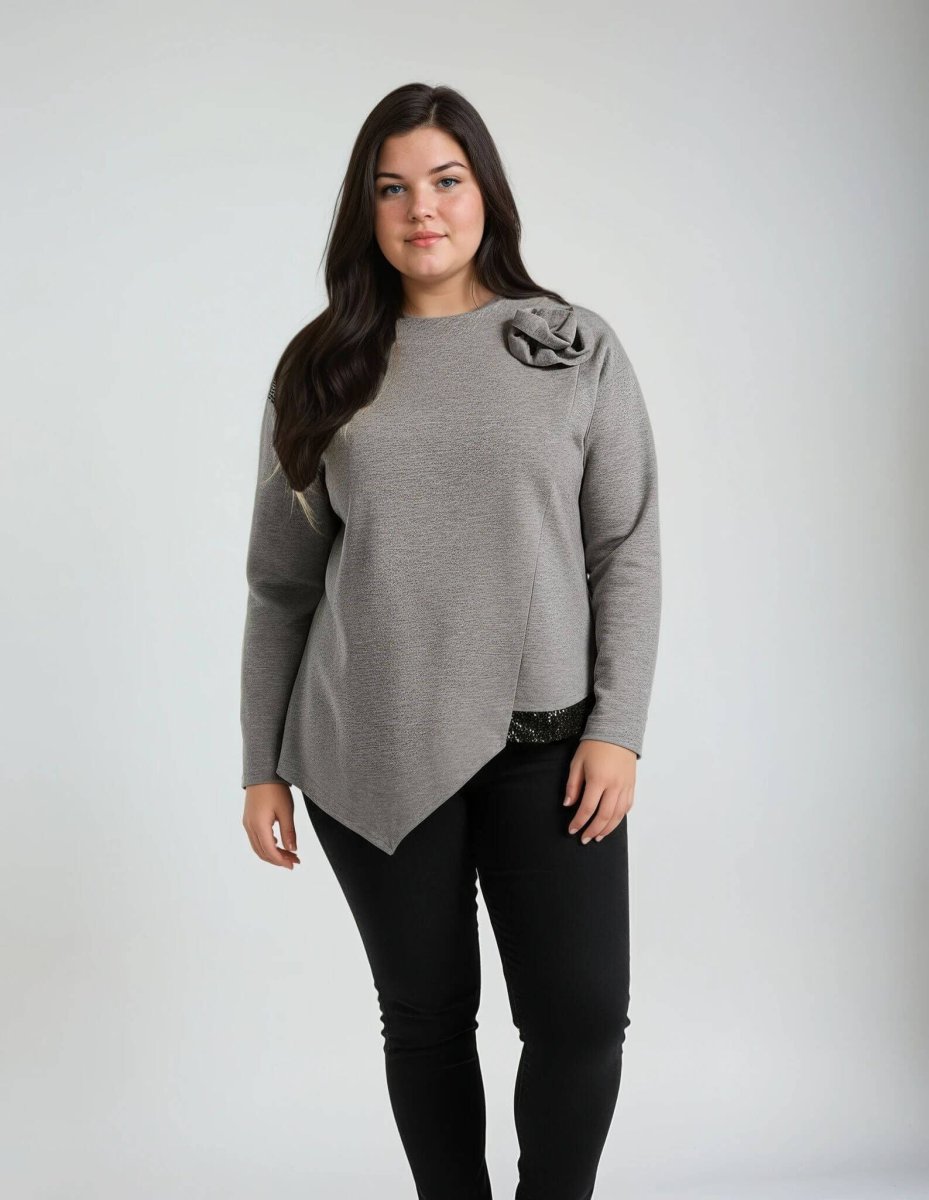Felpa con applicazione e inserti curvy