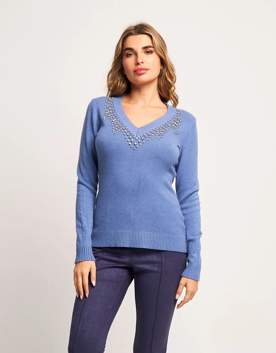 Maglia con pietre sullo scollo - immagine 2