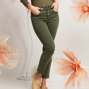 Pantalone con ricamo su tasche
