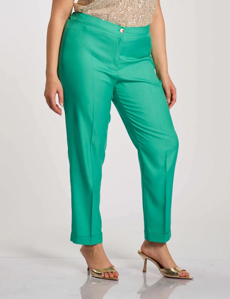 Pantalone in fresco di lana con risvolto e cinturino curvy - immagine 4