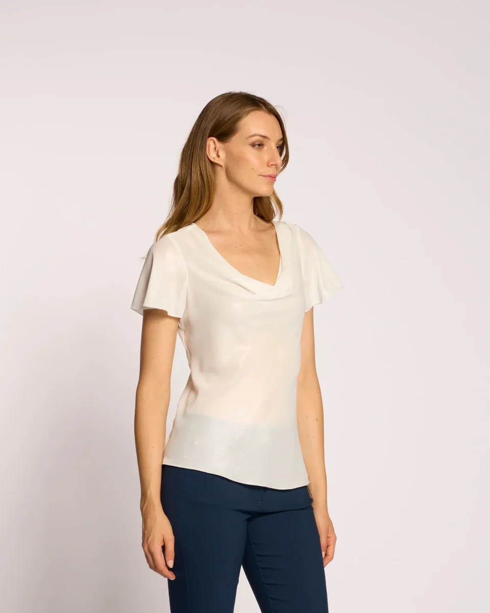 Top in georgette laminata con scollo a cappuccio - immagine 9